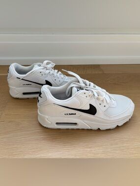 Nike Air Max 90 Women’s Size 6.5